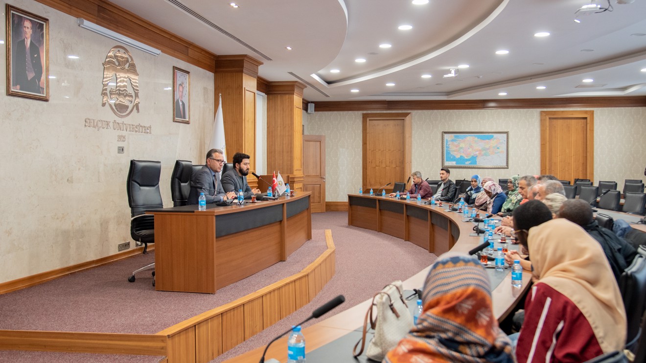 Bahri Üniversitesinden akademisyenler, Prof. Dr. Aksoy’u ziyaret etti